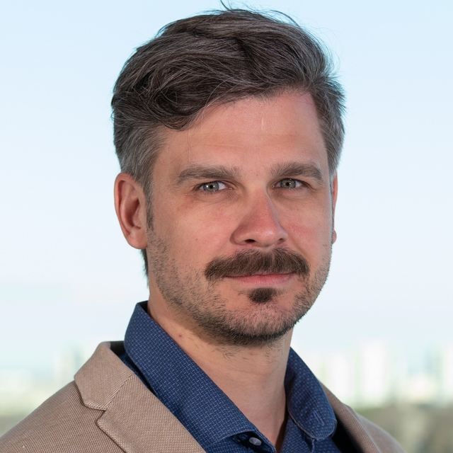 picture-of-the-speaker